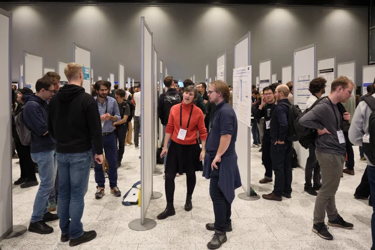 Lively exchange during the poster sessions.