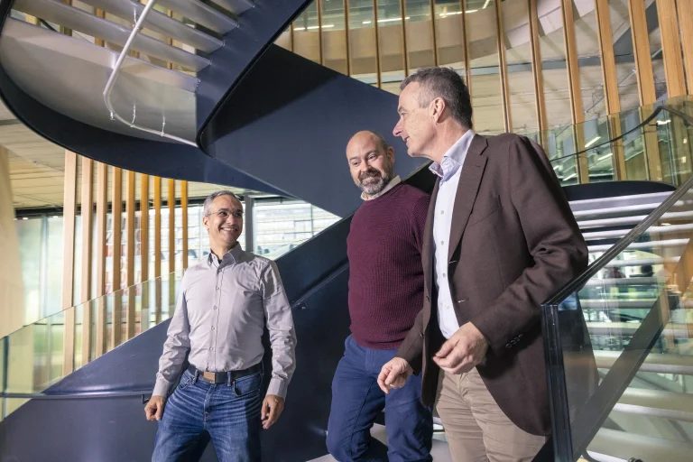 Photo taken for the interview on “Bringing machine learning into the real world”. Left to right: Jens Kober (former Co-director ELLIS Delft, ELLIS Fellow), Frans Oliehoek (Co-director, ELLIS Fellow), and Geert-Jan (Pro Vice Rector Magnificus AI) Photographer: Nico te Laak